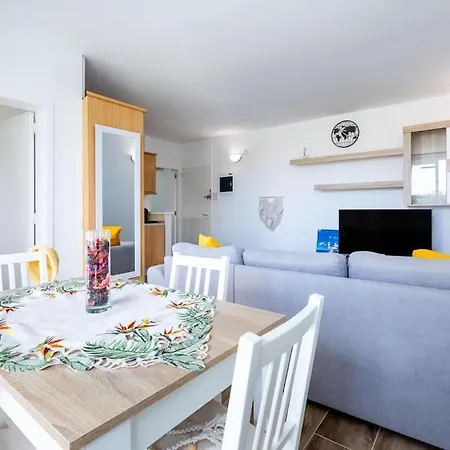 Apartament 47 Amazing Primavera With Wifi, Terrace, Pool