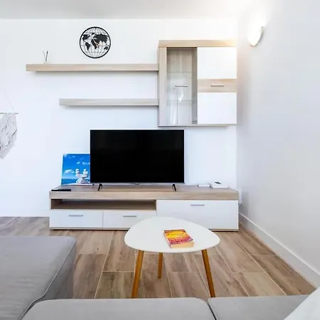 Apartamento 47 Amazing Primavera With Wifi, Terrace, Pool *
