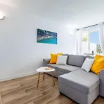 47 Amazing Primavera With Wifi, Terrace, Pool Apartamento